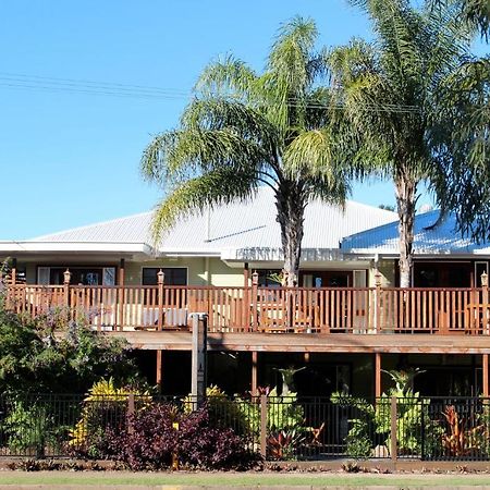Five 3 Five Aparthotel Urangan Kültér fotó