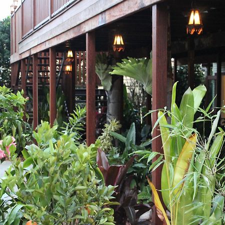 Five 3 Five Aparthotel Urangan Kültér fotó