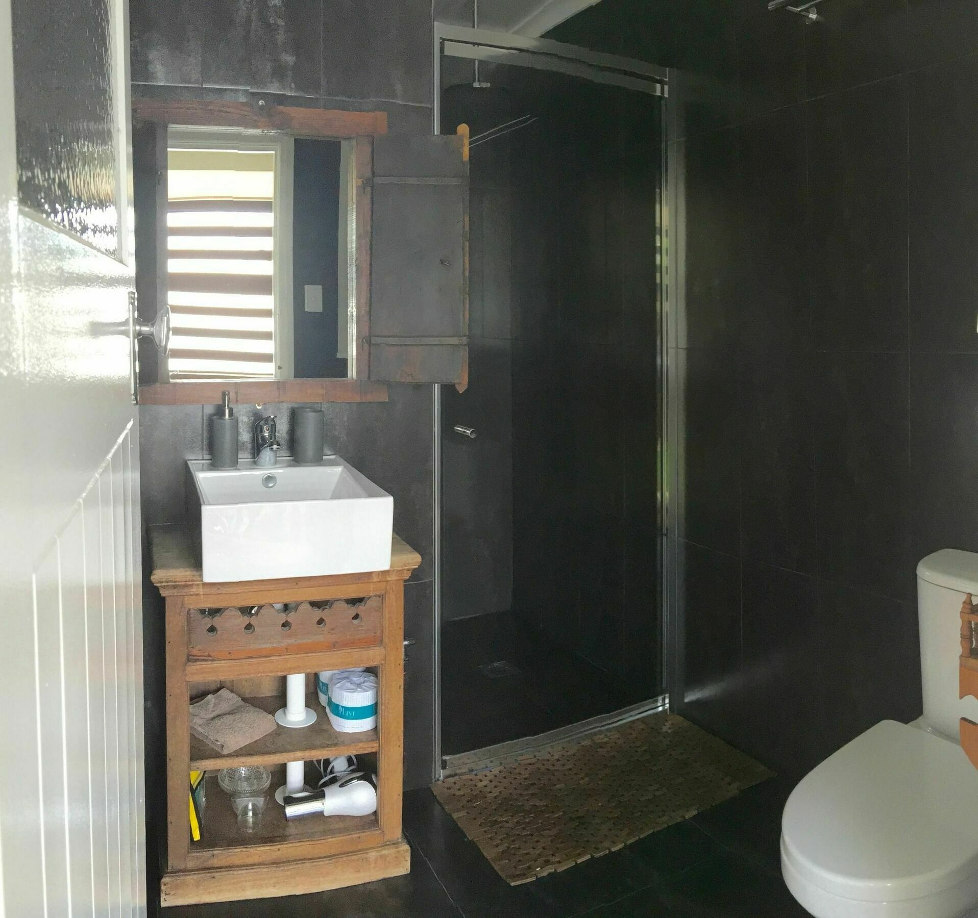 Five 3 Five Aparthotel Urangan Kültér fotó